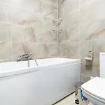 Hugo Pool & Mamaia Nord Apartman Năvodari