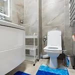 Hugo Pool & Mamaia Nord 3*