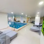 Hugo Pool & Mamaia Nord 3* Năvodari