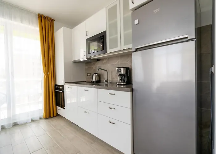 Hugo Pool & Mamaia Nord 아파트 Năvodari