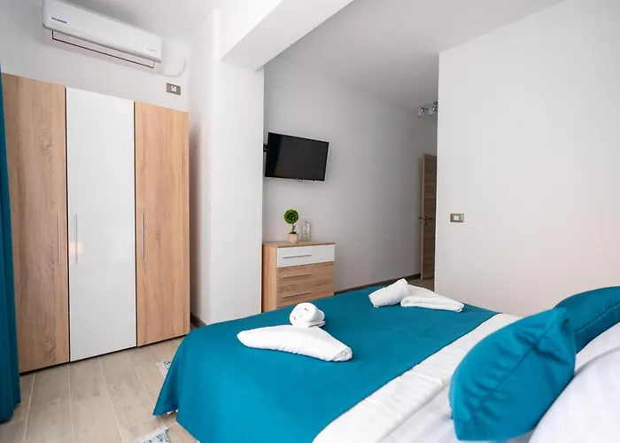 아파트 Hugo Pool & Mamaia Nord