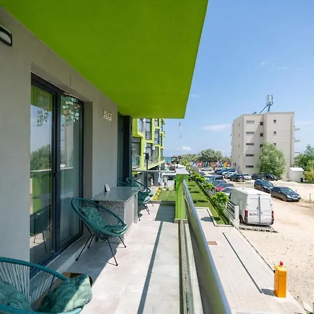 Hugo Beach Pool & Spa Mamaia Nord