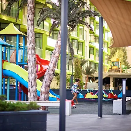 Apartament Hugo Beach Pool & Spa Mamaia Nord Năvodari