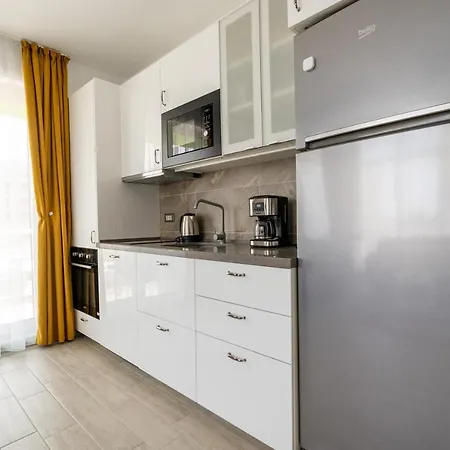 Hugo Beach Pool & Spa Mamaia Nord Apartment Navodari