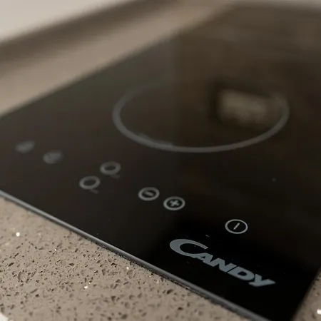 Hugo Pool & Mamaia Nord 3*