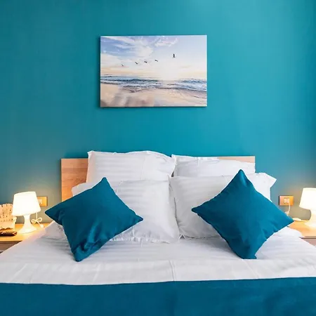 Apartment Hugo Beach Pool & Spa Mamaia Nord *