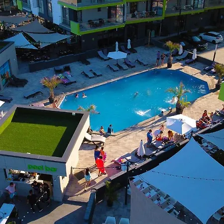 Hugo Pool&spa Mamaia Nord Apartment Năvodari