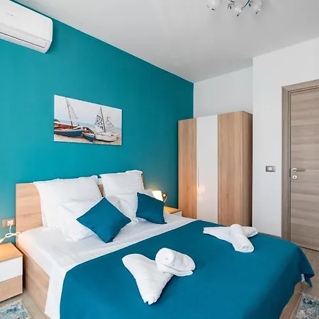 Apartment Hugo Beach Pool & Spa Mamaia Nord *