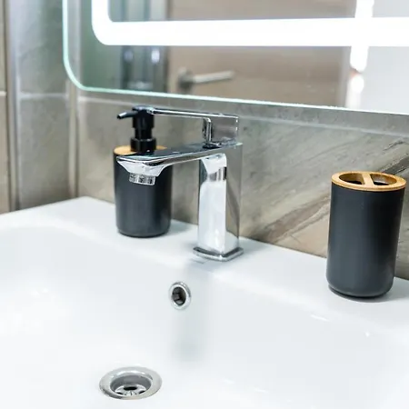 Apartment Hugo Pool & Mamaia Nord