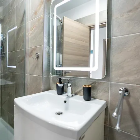 Hugo Beach Pool & Spa Mamaia Nord * Navodari