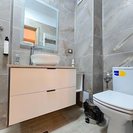 Hugo Pool&spa Mamaia Nord Apartment Năvodari