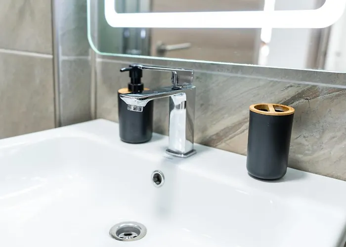 Appartement Hugo Pool & Mamaia Nord